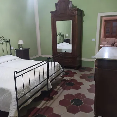 Farm stay Borgo A Tolli *