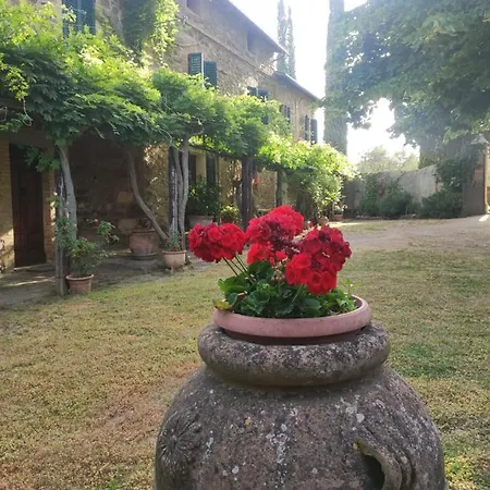 Farm stay Borgo A Tolli